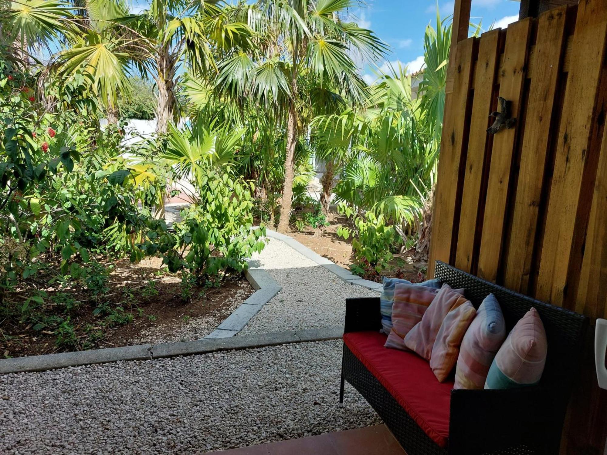 Kas Di Ala Apartments Виллемстад Экстерьер фото